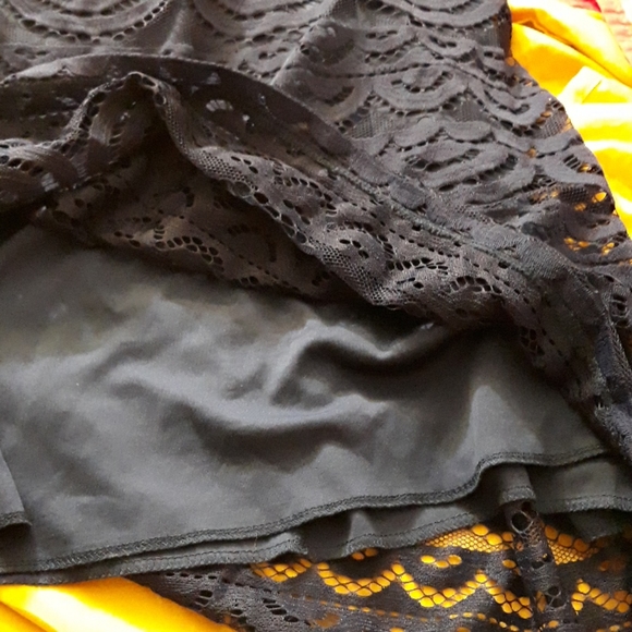 Lily Rose Size Small Sleeveless Lace Dress - Picture 7 of 7